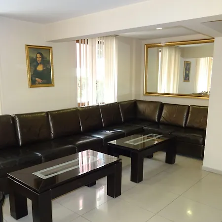 ヴィクトリア ホテル