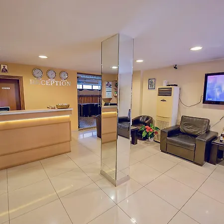 ヴィクトリア 3* ヴァルナ