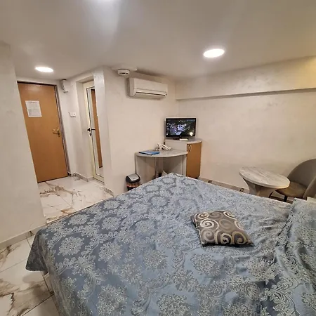 ヴィクトリア ホテル ヴァルナ