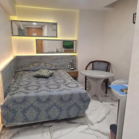 ホテル ヴィクトリア ヴァルナ