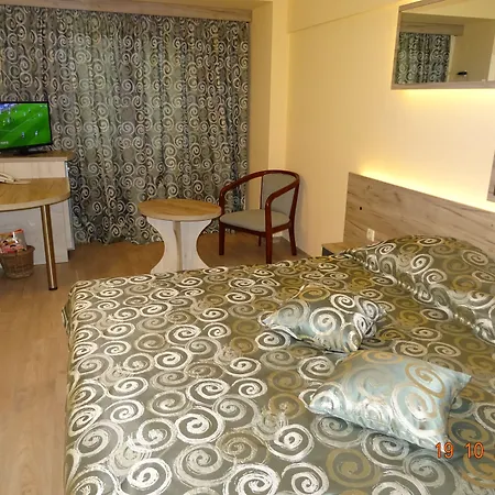 فيكتوريا فندق