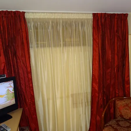 فيكتوريا فارنا