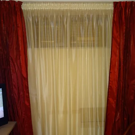 فيكتوريا فارنا