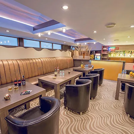 Victoria Hotel Warna