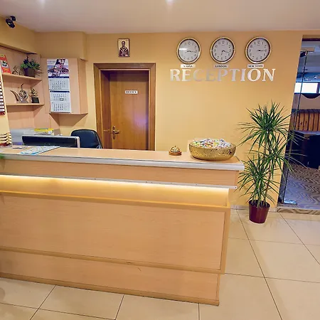 فندق فيكتوريا فارنا