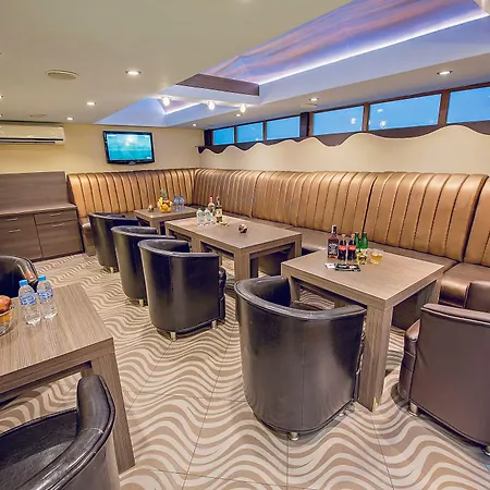 فندق فيكتوريا فارنا