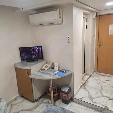 فندق فيكتوريا فارنا