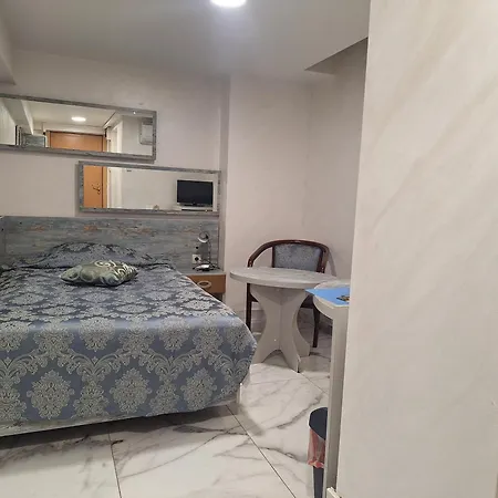 فندق فيكتوريا 3*