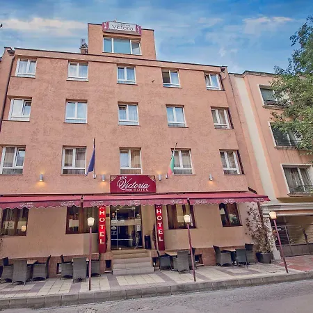 Victoria Hotel 3*